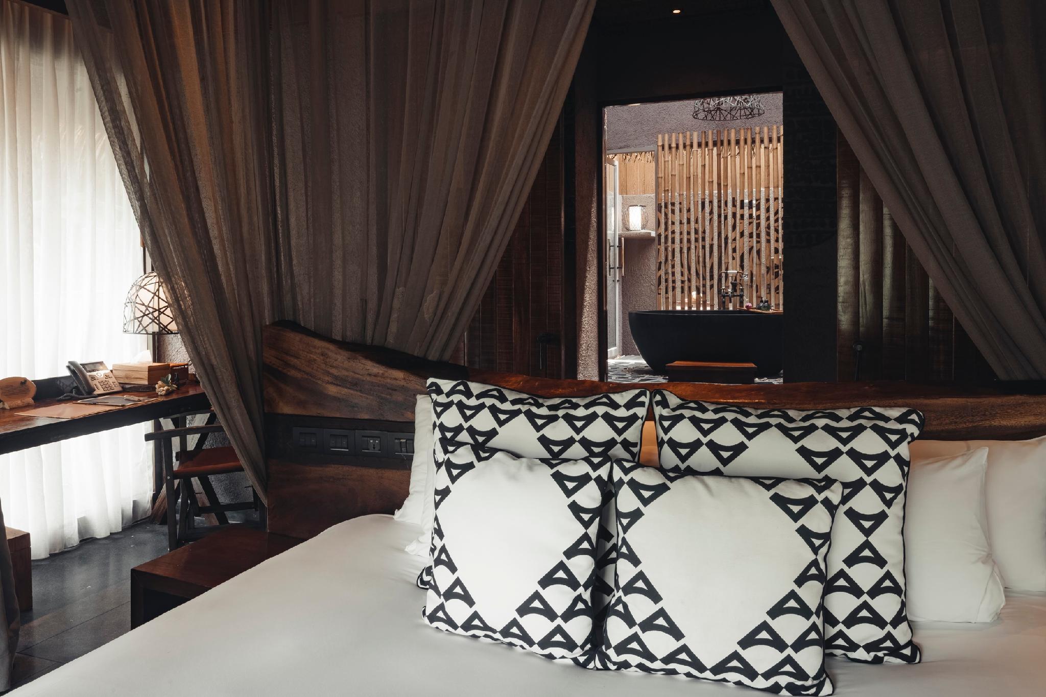 Hotel Keemala Kamala Beach Esterno foto A bedroom at The Standard, Bangkok Sukhumvit