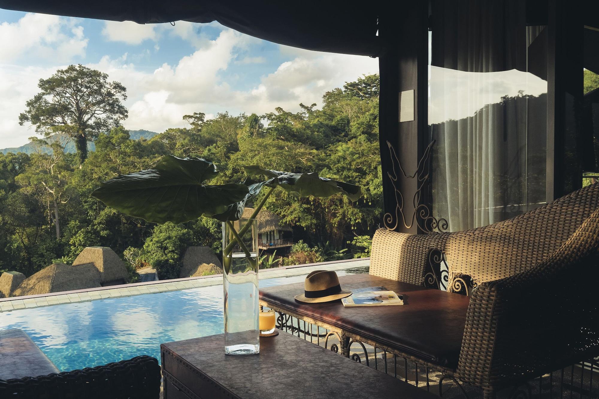Hotel Keemala Kamala Beach Esterno foto The resort's pool