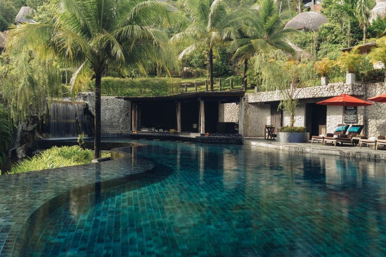Hotel Keemala Kamala Beach Esterno foto The swimming pool at the Four Seasons Resort