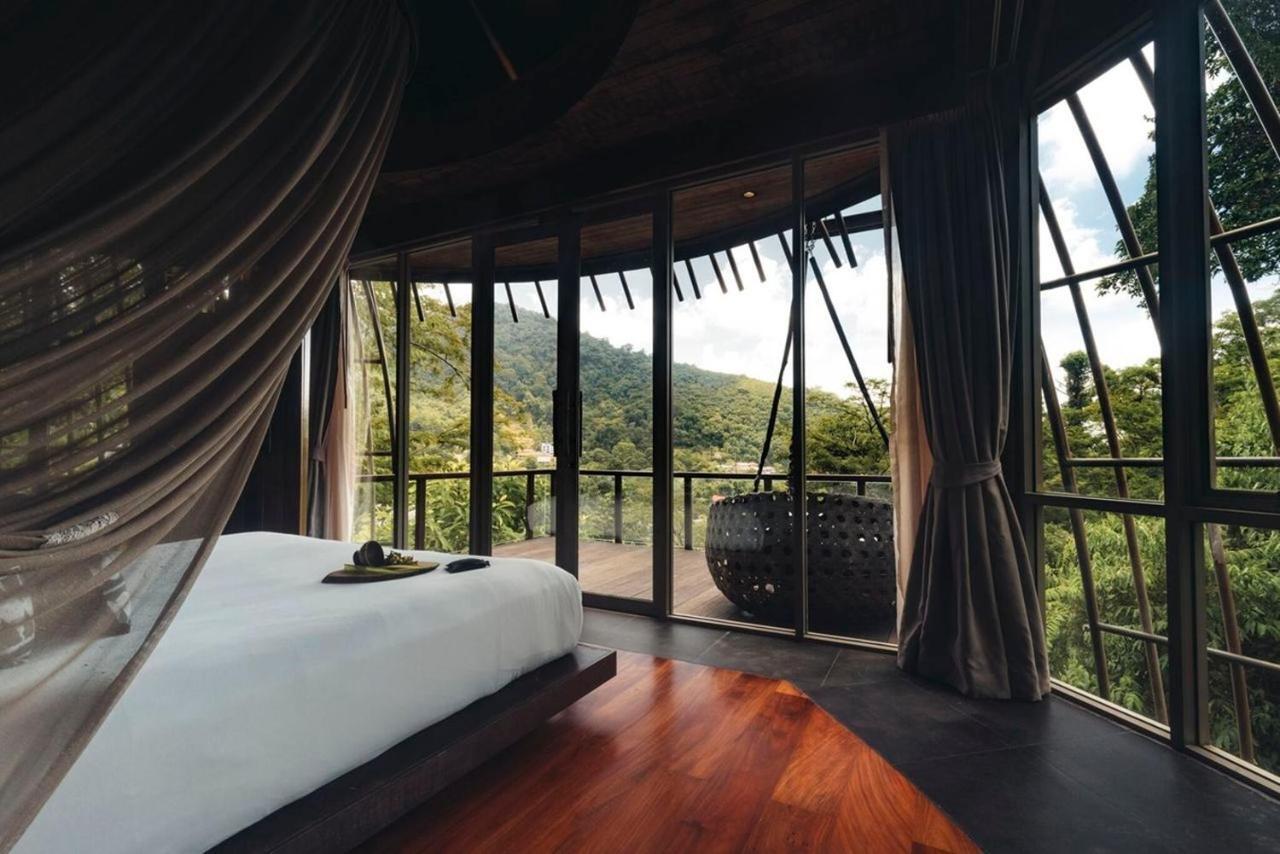 Hotel Keemala Kamala Beach Esterno foto The view from the bedroom
